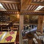 La Corte Medicea Guest house 3*