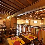 La Corte Medicea Guest house 3*