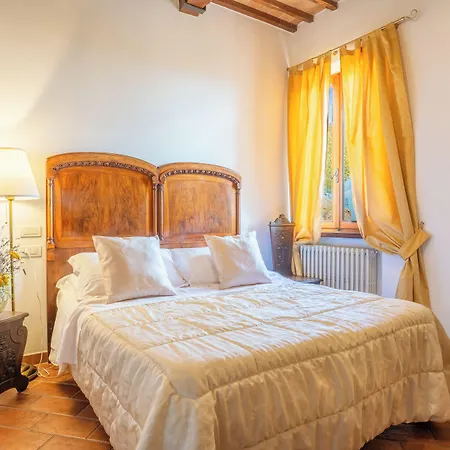 La Corte Medicea 3* Montepulciano Stazione